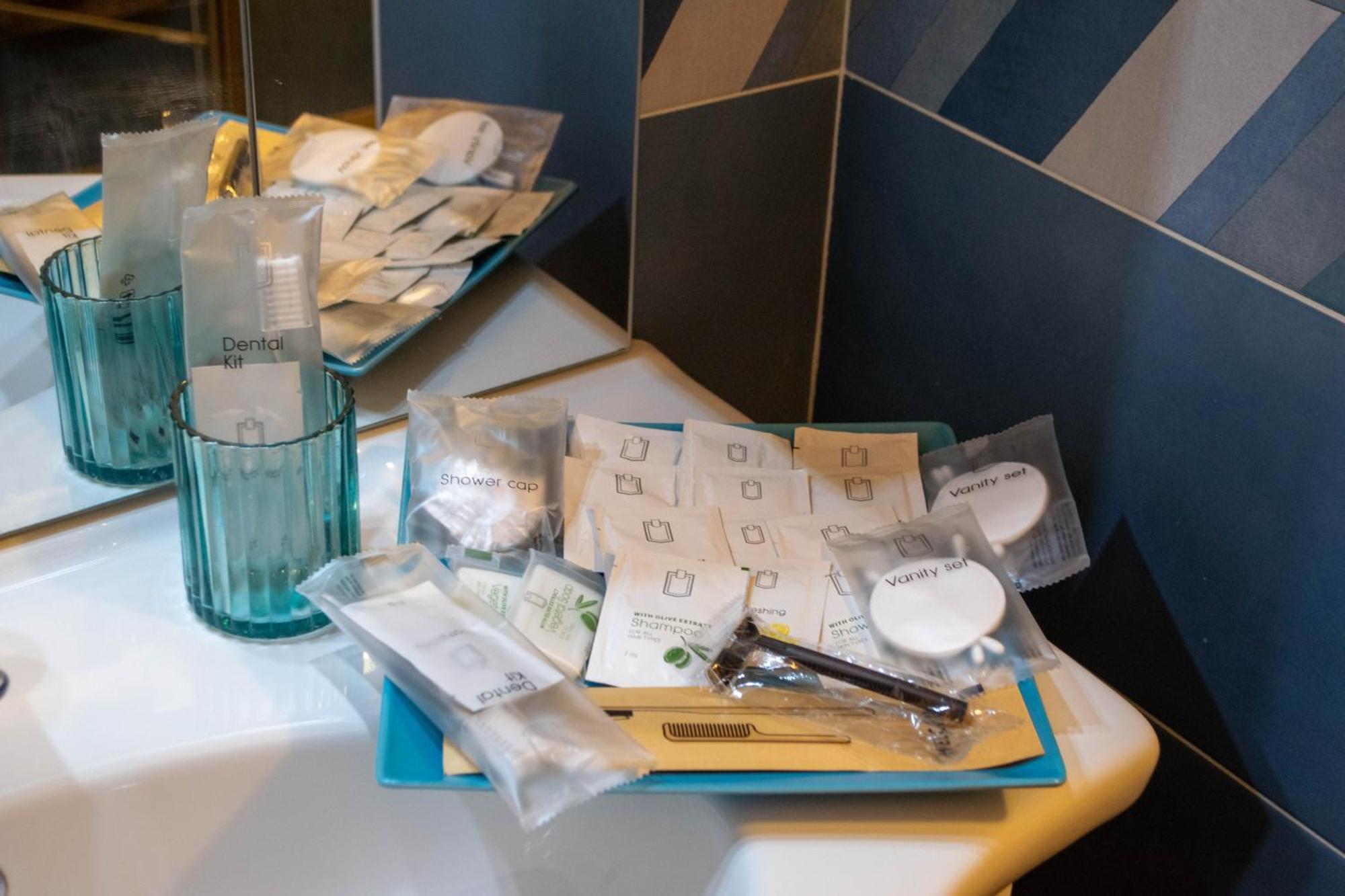 ピアチェンツァ Emmanueli65 Fronte Clinica Per 4 Matrimoniale E Castello Bed & Breakfast エクステリア 写真