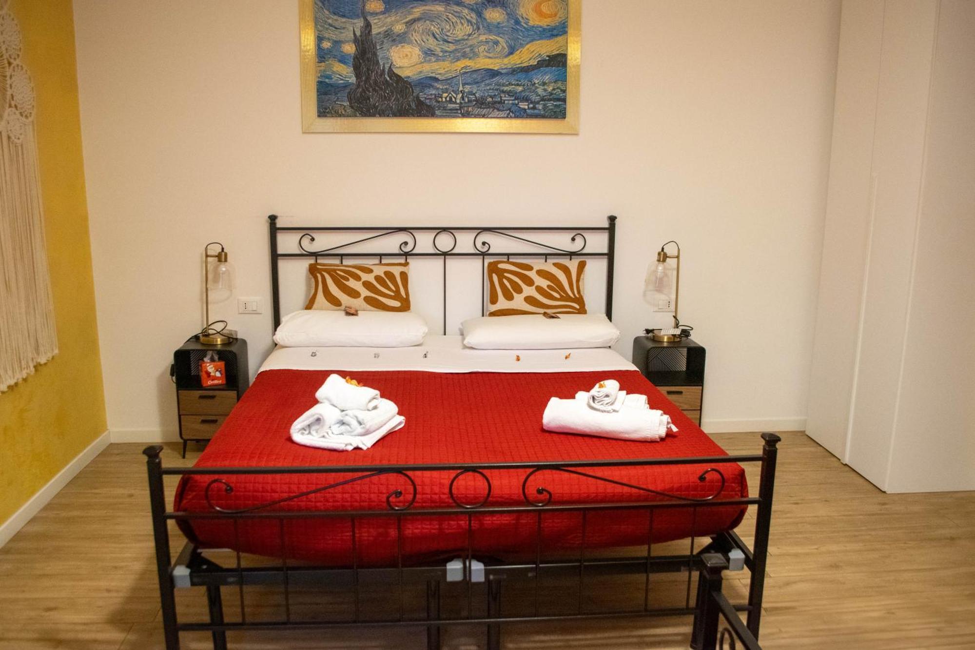 ピアチェンツァ Emmanueli65 Fronte Clinica Per 4 Matrimoniale E Castello Bed & Breakfast エクステリア 写真